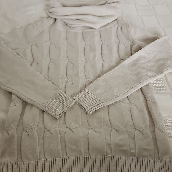 Suzy Shier Knitted Turtleneck Long Sleeves Sweater Small Off White - Picture 13 of 16